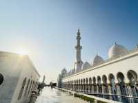 Grace in White: A Visit to Sheikh Zayed Grand Mosque