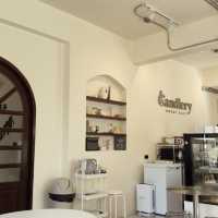 📍 Candlery House Café – Phuket