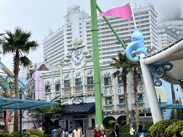  🎢🌤 Thrills Above the Clouds: Genting SkyWorlds Theme Park!