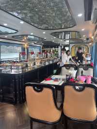 下龍灣Cozy Bay Cruise遊輪
