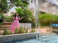 รีสอร์ตสไตล์ทรอปิคอล บรรยากาศร่มรื่น 