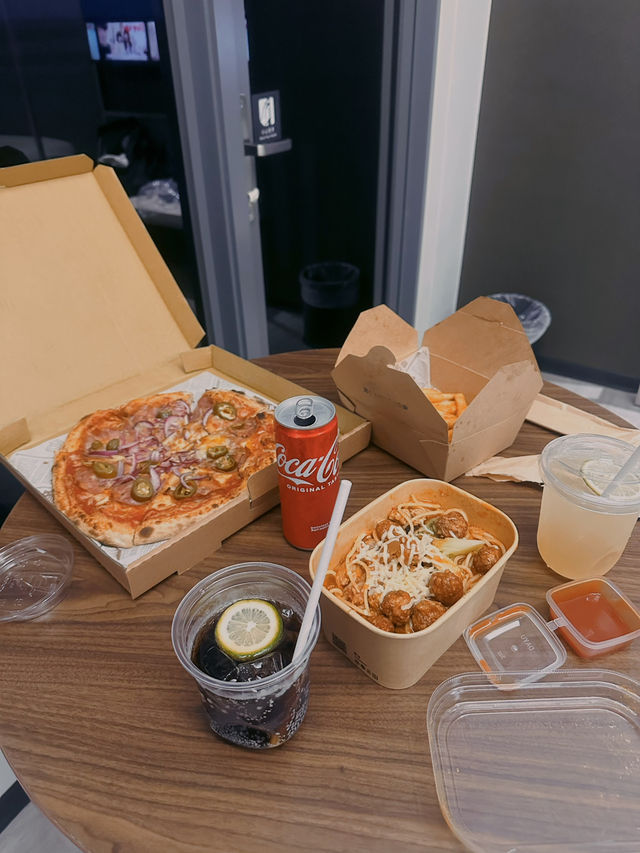 宜蘭·頭城｜OA HOTEL 三分鐘到海邊🌊🍕