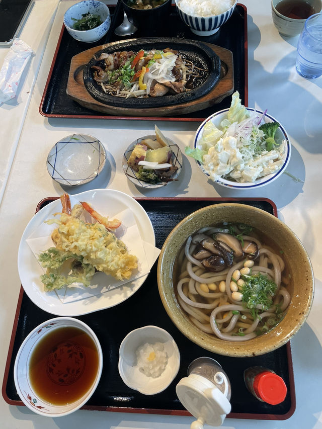 자연 속 건강한 한 끼, 우치코 카라리 레스토랑 방문기