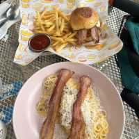 คาเฟ่ติดริมทะเล หลงรัก