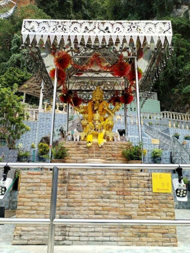 Wat Puthanimittam Siamese Temple