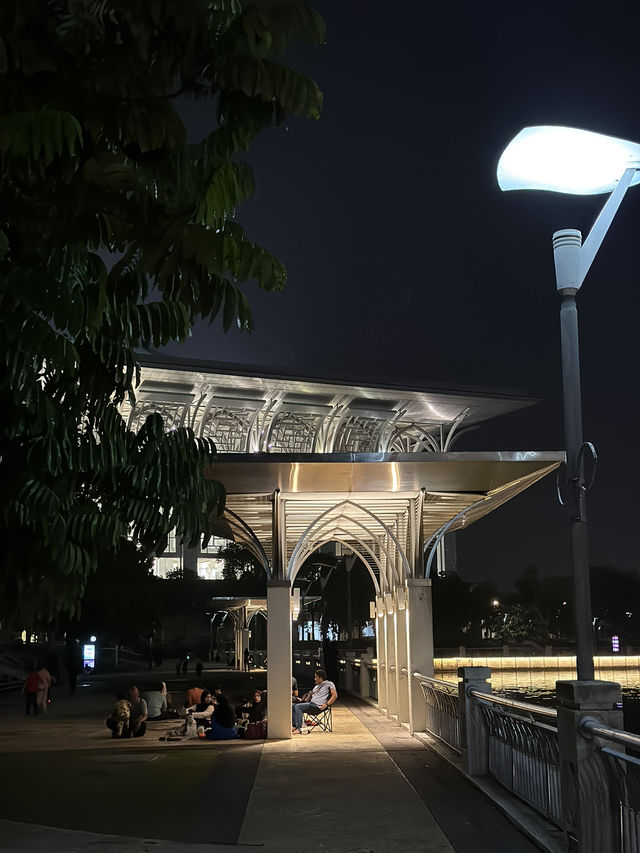 Night Chilling by the Lake – Sisir Tasik Putrajaya Vibes 