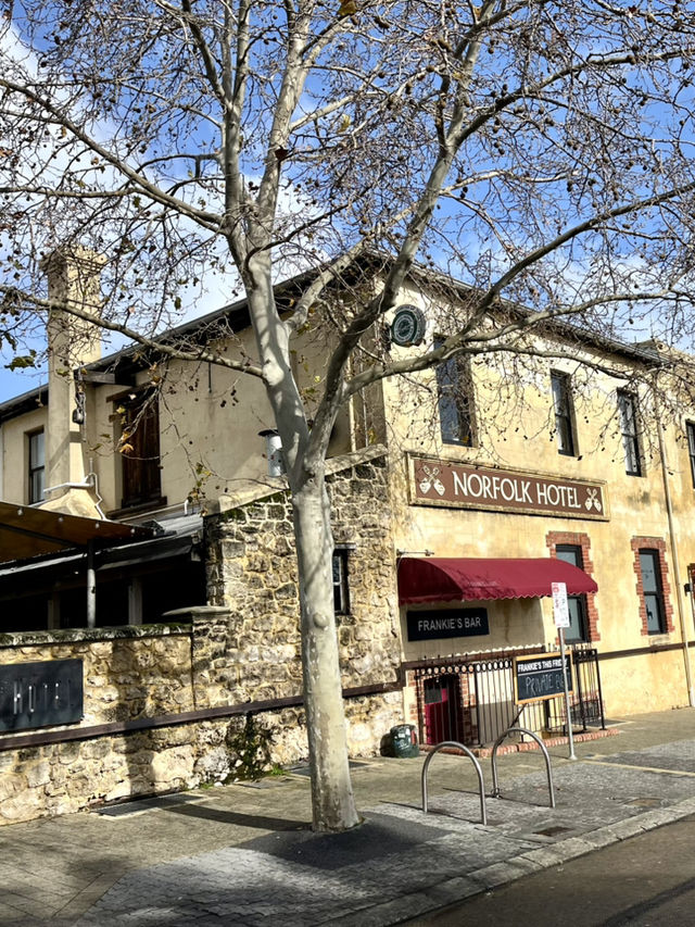 Timeless Beauty- Fremantle Street 