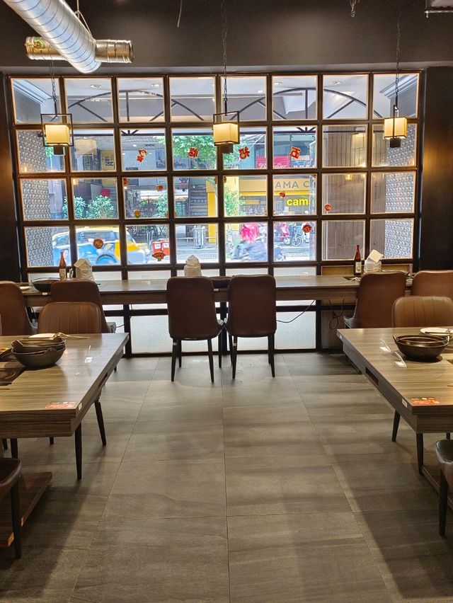狂一鍋新莊復興店，平日午餐爽吃不限時