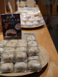 【軽井沢】  風を感じ、川のせせらぎを聞きながらゆったりと過ごせるハルニレテラス