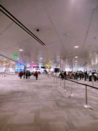 🌟 Arrival in Elegance: First Impressions of Hamad International Airport, Doha 🇶🇦