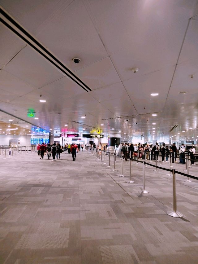 🌟 Arrival in Elegance: First Impressions of Hamad International Airport, Doha 🇶🇦