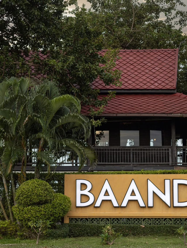 Baan Dum Oceanfront Seafood