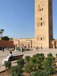 Marveling at Marrakech's Koutobia Mosque! 🕌