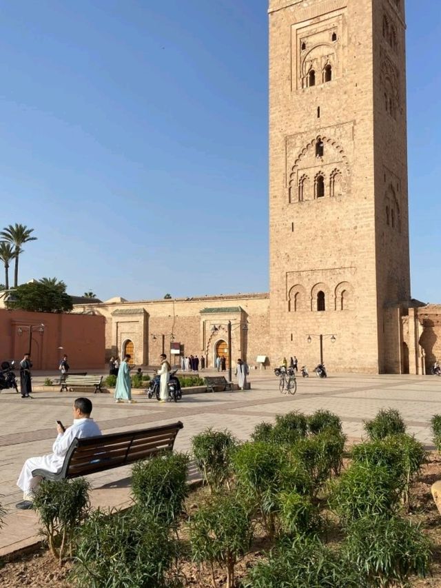 Marveling at Marrakech's Koutobia Mosque! 🕌