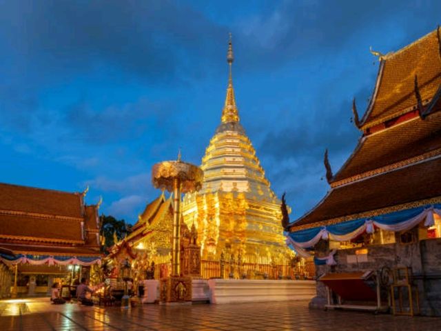 도이수텝 사원(Wat Phra That Doi Suthep) – 치앙마이의 영적 상징 도이수텝 사원(Wat Phra That Doi Suthep) – 치앙마이의 영적 상징