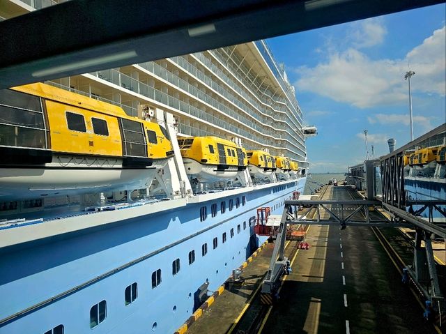 Spectrum of the Seas