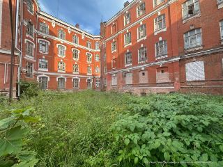 Morozovsky Town in Tver: Red Brick and the Breath of Time