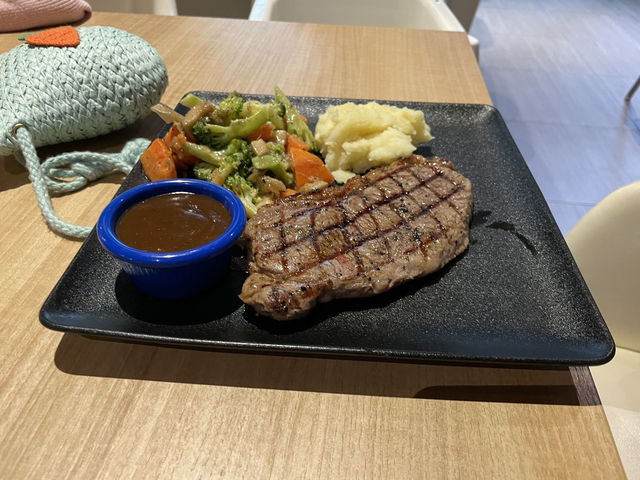 Feast in the Shadows - The Allure of Jekyll Cafe Feast in the Shadows - The Allure of Jekyll Cafe