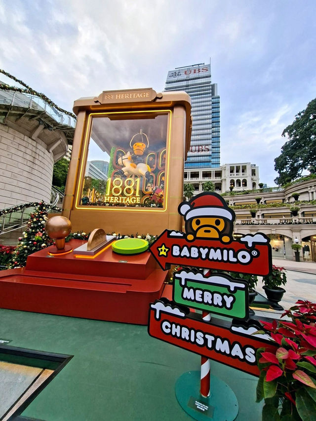 A Gilded Holiday Reverie 