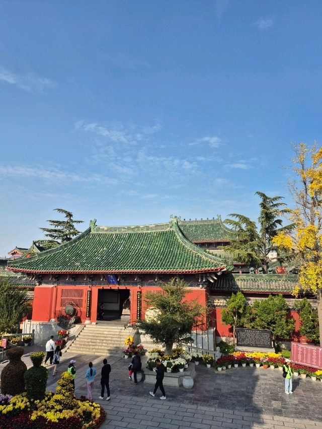 โชว์ตามรอยเปาบุ้นจิ้น — แฟนพันธุ์แท้ต้องมาศาลไคฟง