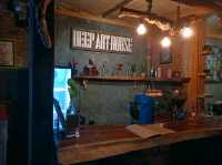 CAFE FULL OF ART. 