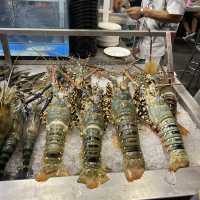 美食劣食盡在Jodd Fairs夜市