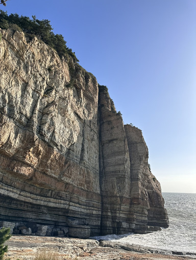 青島・八仙墩（はっせんとん）—— 海を見下ろす秘境の断崖絶壁