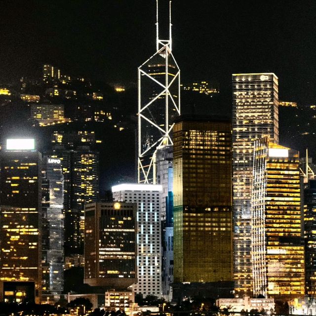 香港最美夜景之維多利亞港：壯麗夜景、煙花表演、天星小輪，難忘回憶！
