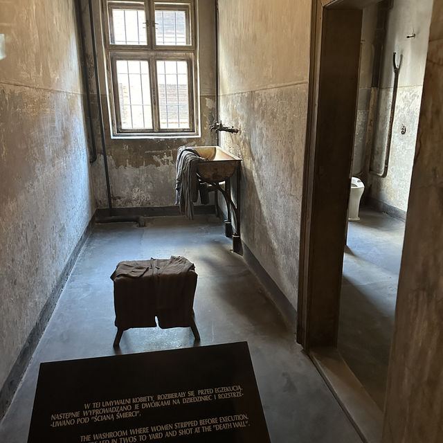 Auschwitz dormitories 🗺️