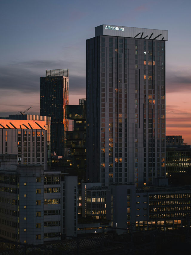 Manchester’s Industrial Heritage: Stories of Innovation 🏭