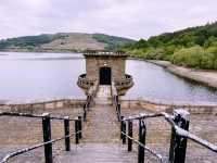 🚞💧 Manchester to Ladybower Dam: A Scenic Reservoir Day Trip