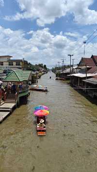 Damnoen Saduak Floating Market: A Classic Thai Day Trip 🚤🥭
