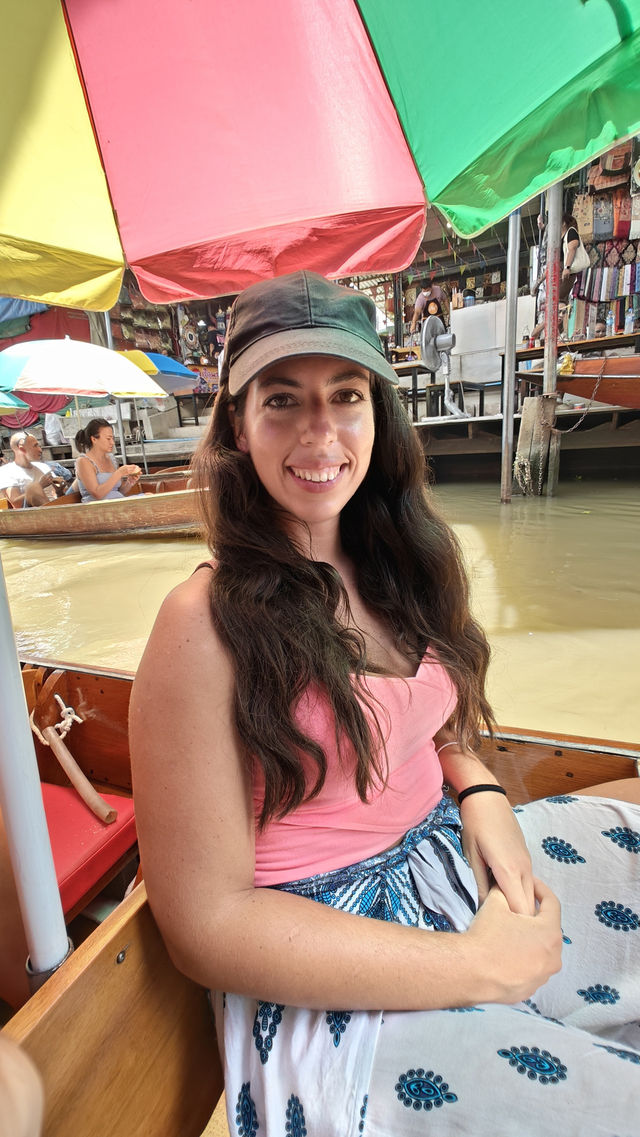 Damnoen Saduak Floating Market: A Classic Thai Day Trip 🚤🥭