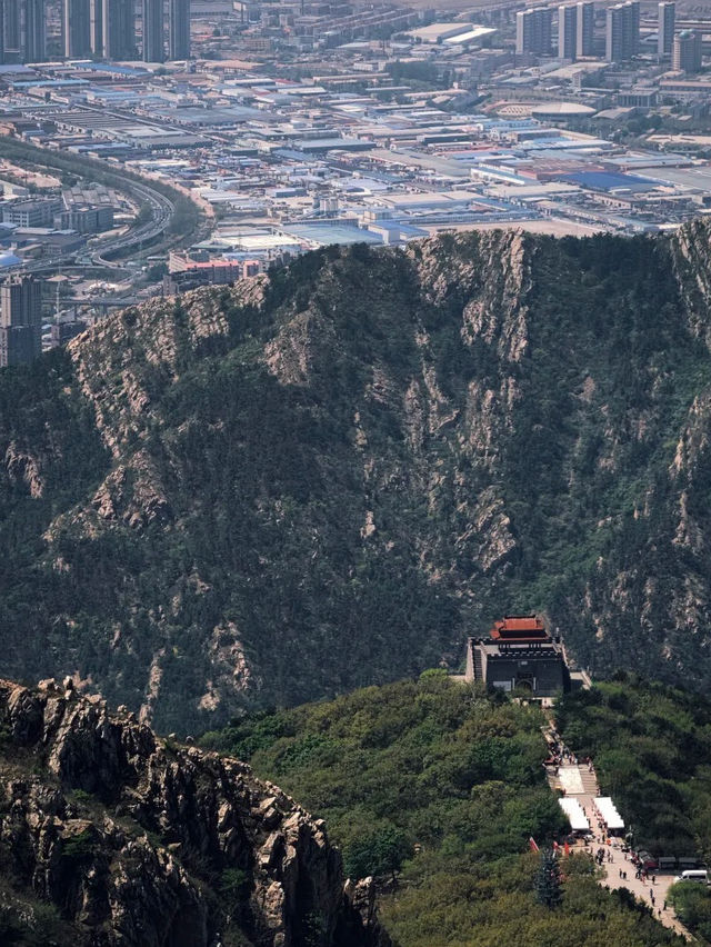 Climbing Dalian’s Dahei Mountain: A Journey Above the Sea and Sky