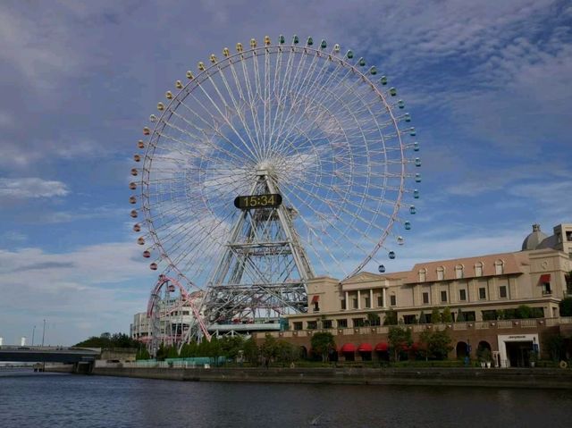 🌆 Yokohama Nights: Retro Cars, Skylines & Seaside Magic 🚗✨🌊 🌆 Yokohama Nights: Retro Cars, Skylines & Seaside Magic 🚗✨🌊