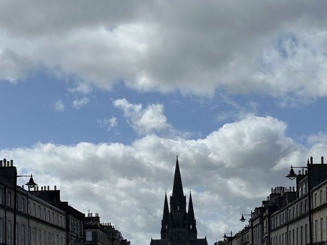 What happened in Edinburgh during August  What happened in Edinburgh during August