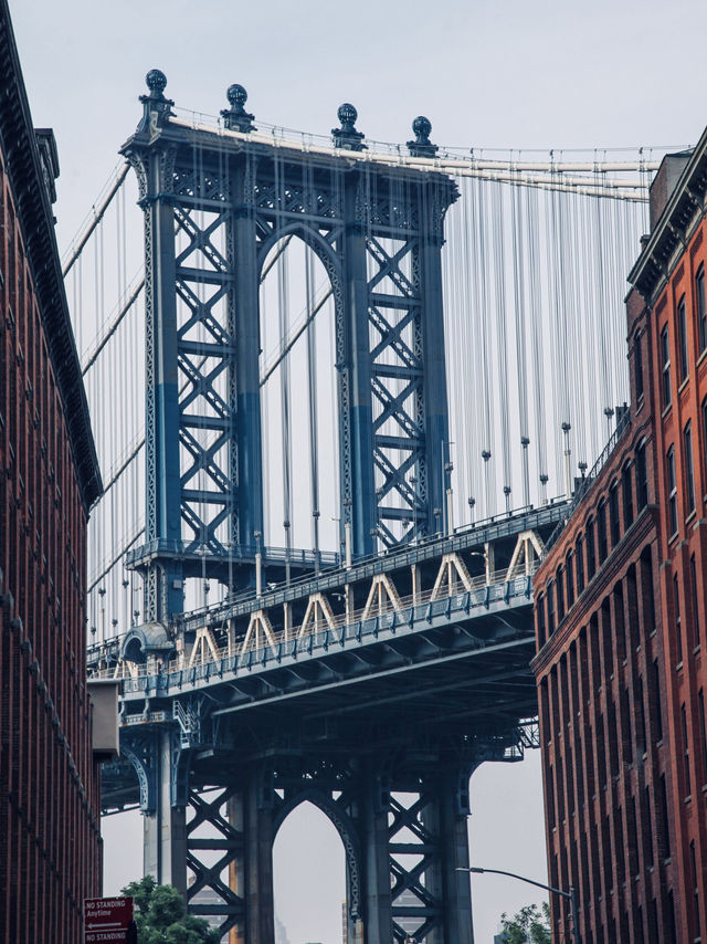 ✨ Iconic View of Manhattan Bridge, New York ✨ ✨ Iconic View of Manhattan Bridge, New York ✨
