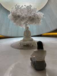 Glowing Wonder: Tech Meets Tradition at the Porcelain Tower 