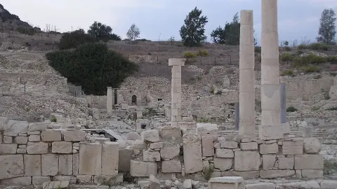 Amathus — The Cypriot Village Where an Ancient City Sleeps by the Sea and the Waves Still Whisper It — traveler post in Limassol