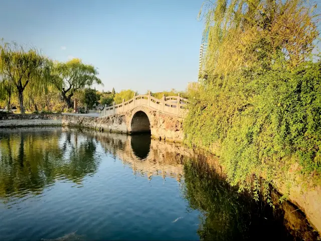 The Centennial Famous Garden--Li Garden in Wuxi