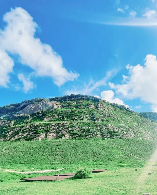 Off-the-beaten-path spot for National Day: Under the white clouds, the mountains and the sea stand together!