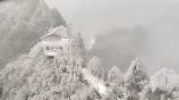 走啊！上春山～光雾山展示真正的“春山雪”