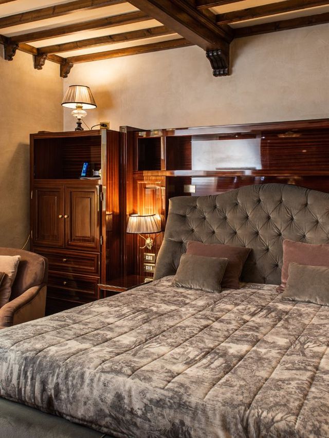 🌟 Florence's Finest: Grand Hotel Baglioni Review 🌆🍴