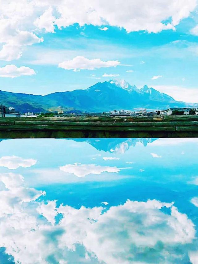 🏔️ Lijiang's Hidden Gem: Stay in Serenity & Scenery 🌄