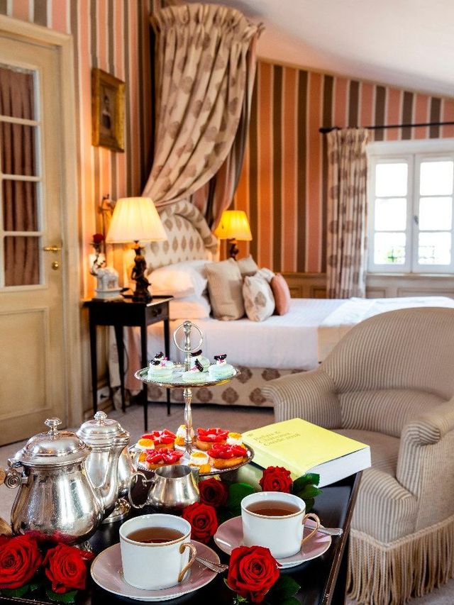 🌟 Saint-Paul-De-Vence Sleep Spots: Chic & Cozy Finds! 🛏️✨