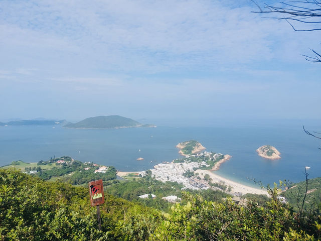 Dragon’s Back 🐉🗻 on Hong Kong Island: The Iconic Trail 🇭🇰