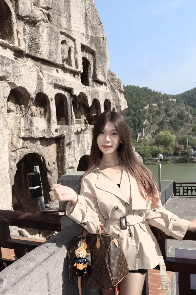 Longmen Grottoes | A Glimpse into History