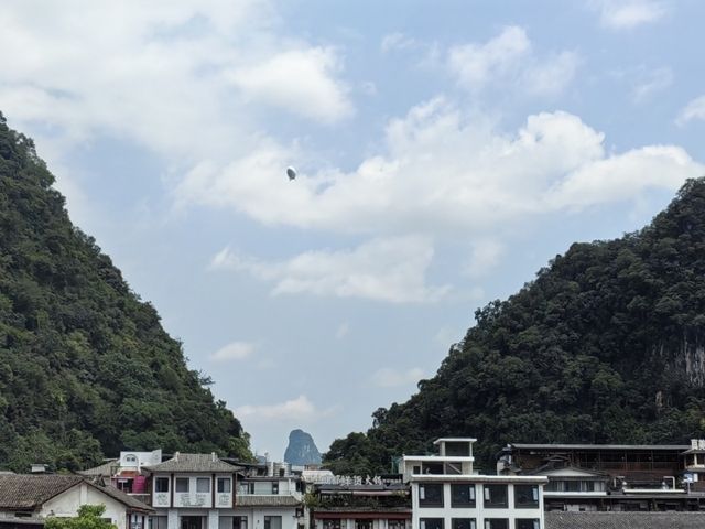 SLH 桂林陽朔玖壤奢華酒店（灕江店）— 與朋友聚餐的絕佳選擇。