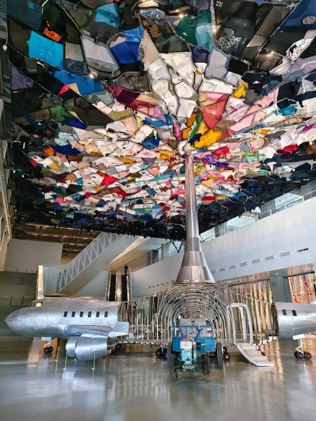 Free Yin Xiuzhen solo exhibition, like entering a dreamlike universe!