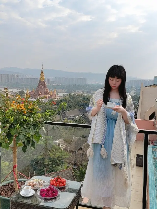 Enjoy a comfortable stay at a resort in Xishuangbanna!